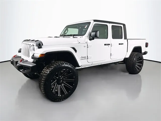 White 2023 Jeep Gladiator Overland for sale in Bel Air, MD