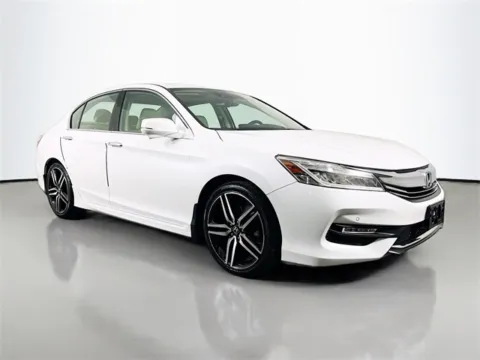 More photos of 2017 Honda Accord Touring at Superior Motor Company, MD