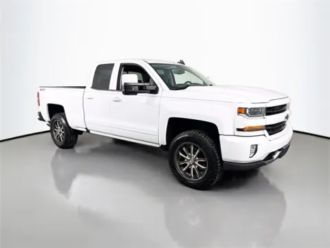 More photos of 2017 Chevrolet Silverado 1500 LT at Superior Motor Company, MD