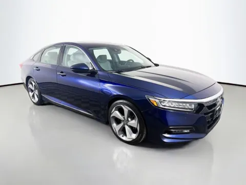 More photos of 2018 Honda Accord Touring at Superior Motor Company, MD