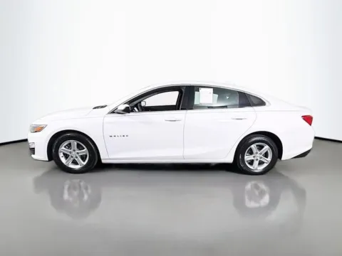 Photos of 2024 Chevrolet Malibu LT for sale in Bel Air, MD at Superior Motor Company