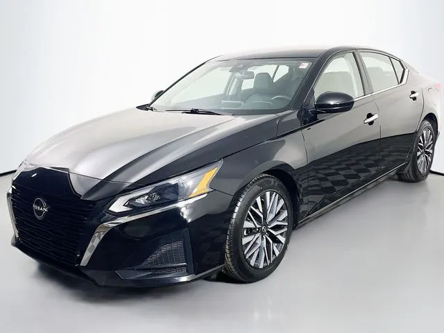 Black 2023 Nissan Altima 2.5 SV for sale in Bel Air, MD