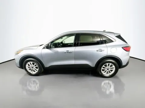 Photos of 2022 Ford Escape SE for sale in Bel Air, MD at Superior Motor Company