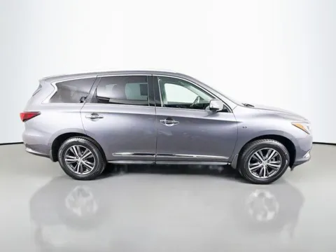More photos of 2017 INFINITI QX60 at Superior Motor Company, MD