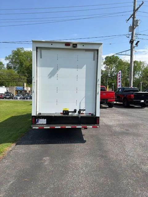 Chevrolet Express photo 4