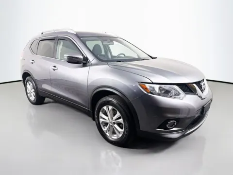More photos of 2016 Nissan Rogue SV at Superior Motor Company, MD