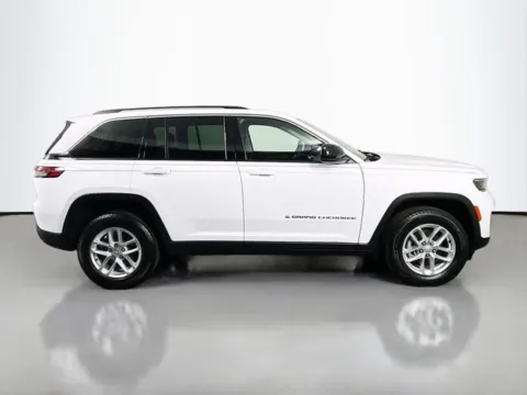 More photos of 2023 Jeep Grand Cherokee Laredo at Superior Motor Company, MD