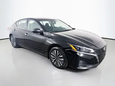 More photos of 2023 Nissan Altima 2.5 SV at Superior Motor Company, MD