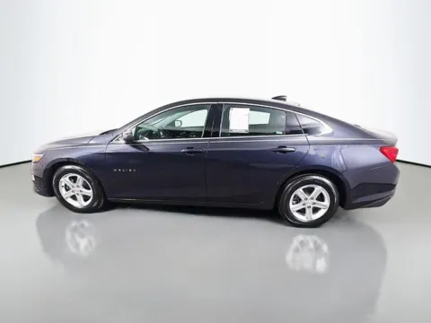 Photos of 2023 Chevrolet Malibu LT for sale in Bel Air, MD at Superior Motor Company