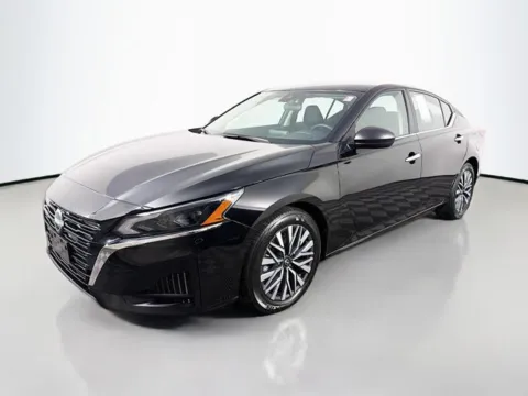 Black 2024 Nissan Altima 2.5 SV for sale in Bel Air, MD