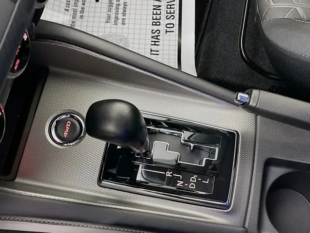 2024 Mitsubishi Outlander Sport ES - Photo 23