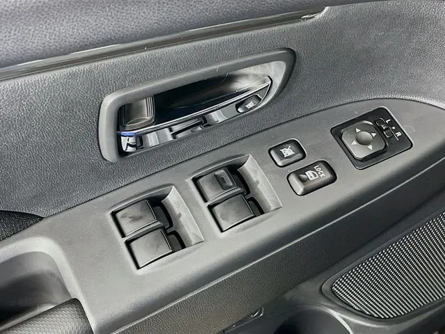 2024 Mitsubishi Outlander Sport ES - Photo 26