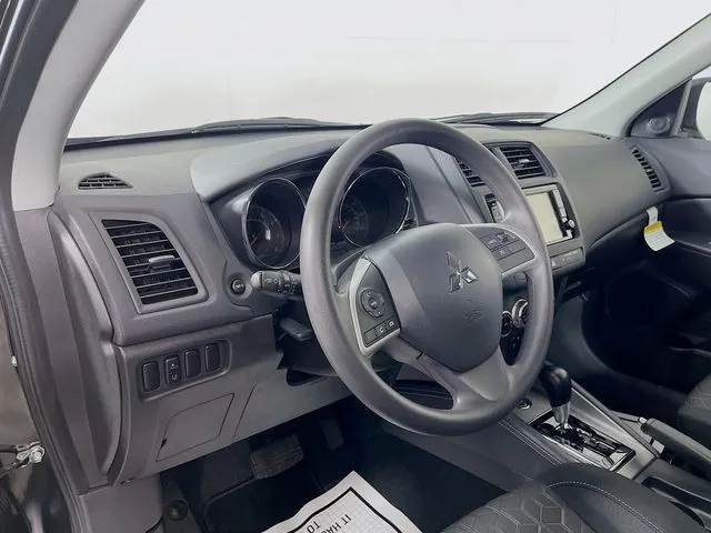 2024 Mitsubishi Outlander Sport ES - Photo 9
