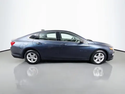 More photos of 2019 Chevrolet Malibu LS at Superior Motor Company, MD