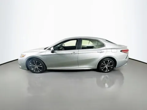 More photos of 2018 Toyota Camry SE at Superior Motor Company, MD