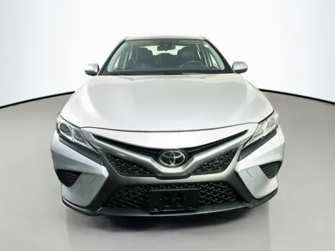 Photos of 2018 Toyota Camry SE for sale in Bel Air, MD at Superior Motor Company