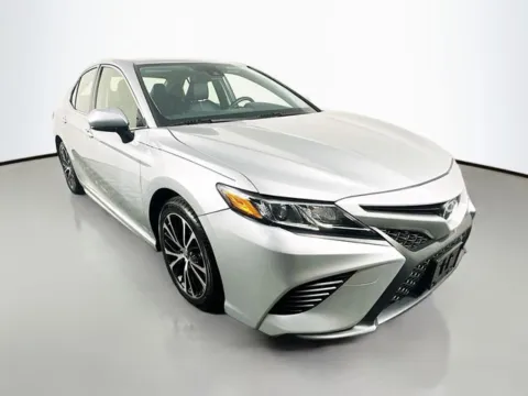Silver 2018 Toyota Camry SE for sale in Bel Air, MD