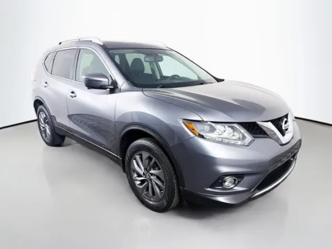 More photos of 2016 Nissan Rogue SL at Superior Motor Company, MD