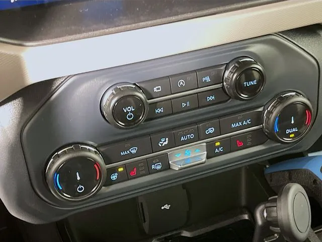 2022 Ford Bronco 2-Door Wildtrak - Photo 23