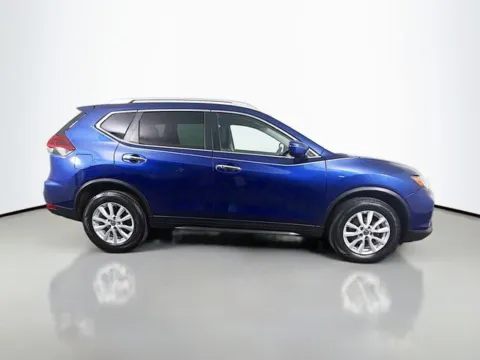 More photos of 2019 Nissan Rogue SV at Superior Motor Company, MD