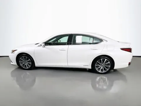 Photos of 2020 Lexus ES 300h for sale in Bel Air, MD at Superior Motor Company