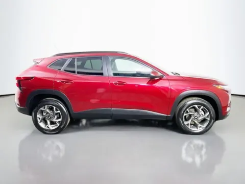 More photos of 2025 Chevrolet Trax LT at Superior Motor Company, MD