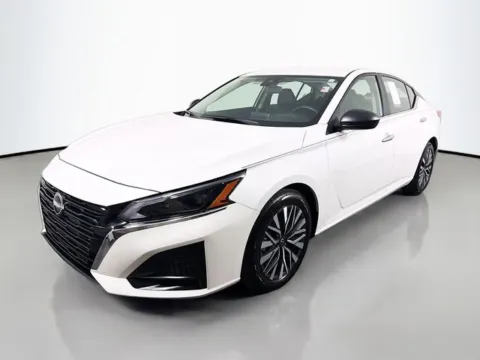 White 2024 Nissan Altima 2.5 SV for sale in Bel Air, MD