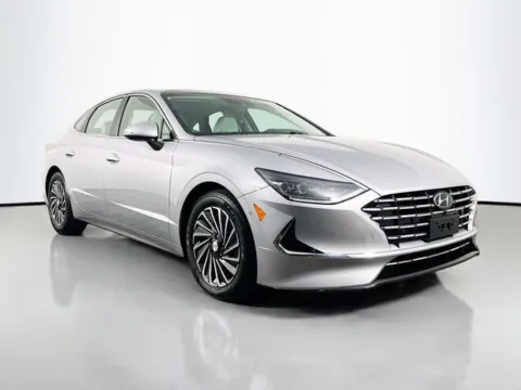 More photos of 2023 Hyundai Sonata Hybrid Limited at Superior Motor Company, MD