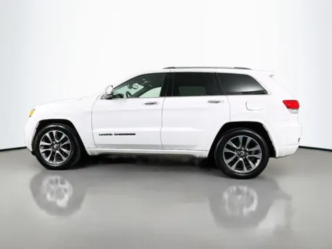 Photos of 2018 Jeep Grand Cherokee Overland for sale in Bel Air, MD at Superior Motor Company