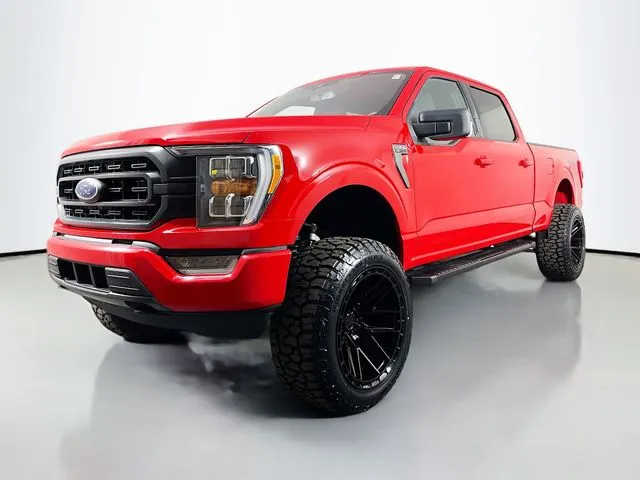 2023 Ford F-150 XLT 4x4 SuperCrew 157 in's photo