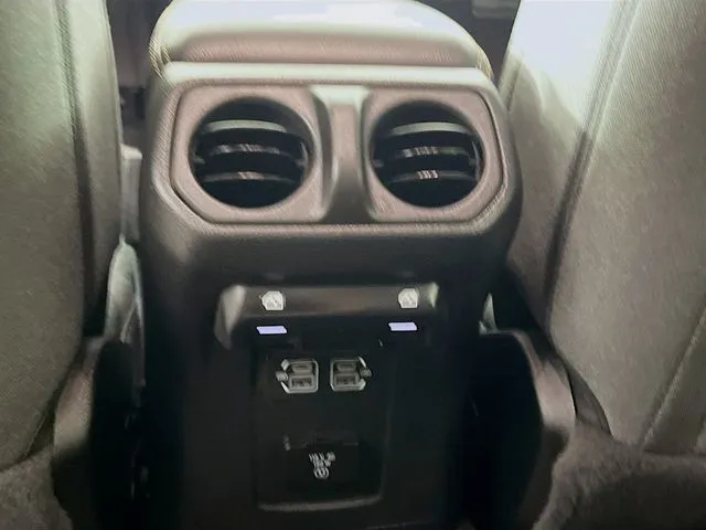 2025 Jeep Wrangler 4xe Sahara 4XE - Photo 29