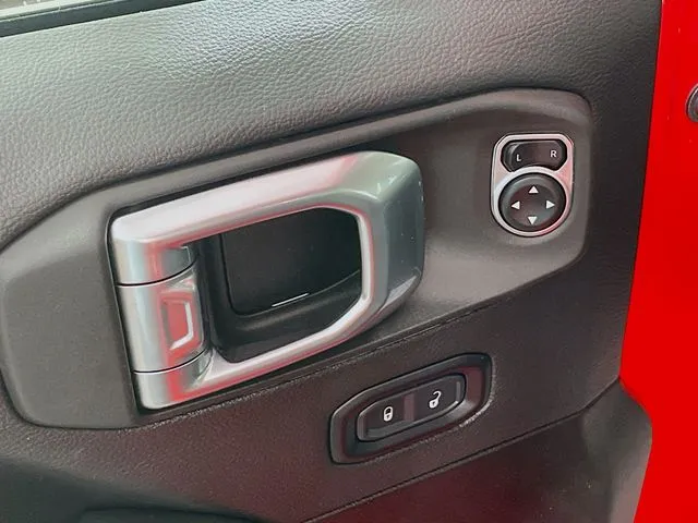 2025 Jeep Wrangler 4xe Sahara 4XE - Photo 28