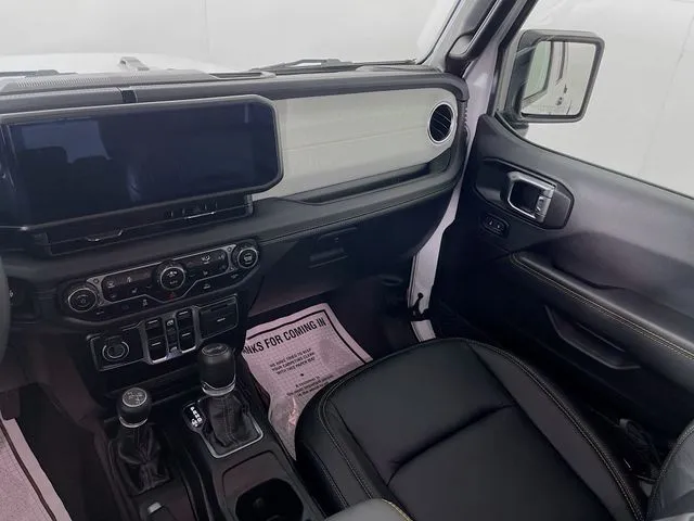 2025 Jeep Wrangler 4xe Sahara 4XE - Photo 13