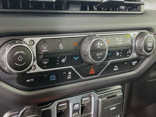 2025 Jeep Wrangler 4xe Sahara 4XE - Photo 23