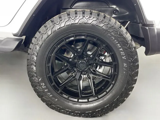 2025 Jeep Wrangler 4xe Sahara 4XE - Photo 31