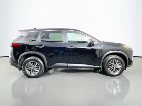 More photos of 2021 Nissan Rogue S at Superior Motor Company, MD