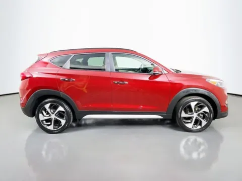 More photos of 2018 Hyundai Tucson Limited at Superior Motor Company, MD
