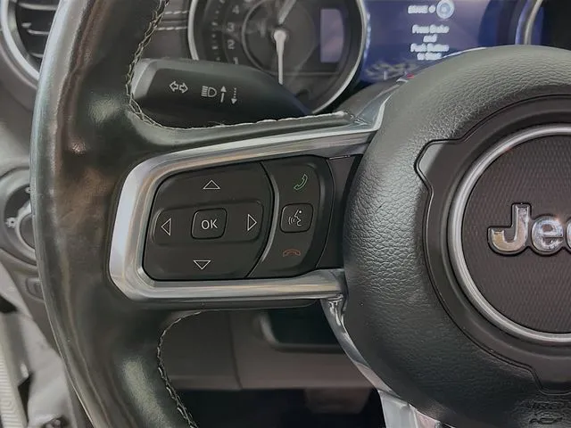 2022 Jeep Wrangler Unlimited Sahara 4XE - Photo 11