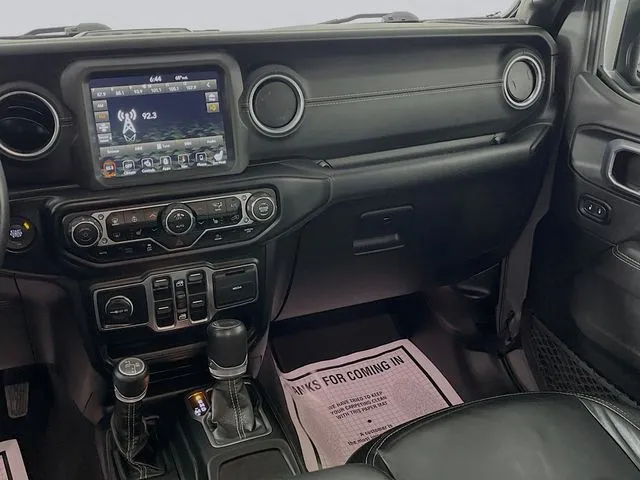 2022 Jeep Wrangler Unlimited Sahara 4XE - Photo 13