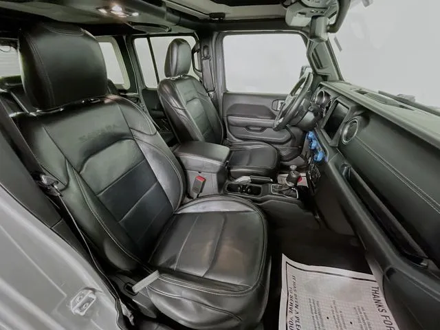 2022 Jeep Wrangler Unlimited Sahara 4XE - Photo 17