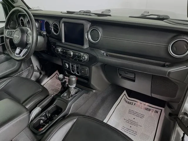 2022 Jeep Wrangler Unlimited Sahara 4XE - Photo 14