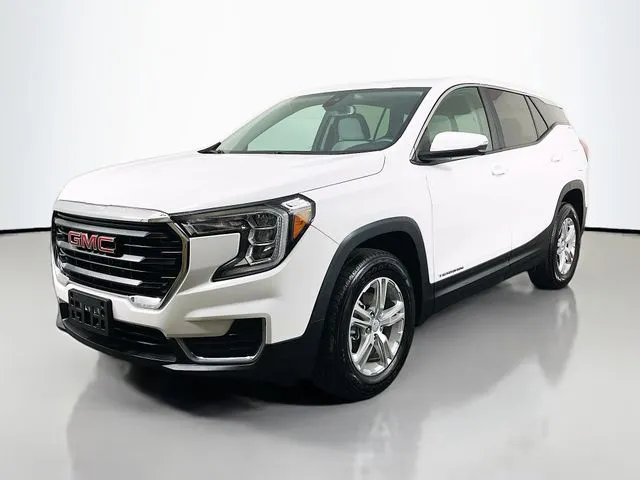 White 2023 GMC Terrain SLE for sale in Bel Air, MD