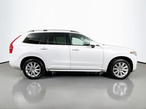 More photos of 2017 Volvo XC90 T6 Momentum at Superior Motor Company, MD