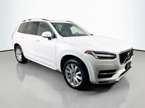 More photos of 2017 Volvo XC90 T6 Momentum at Superior Motor Company, MD