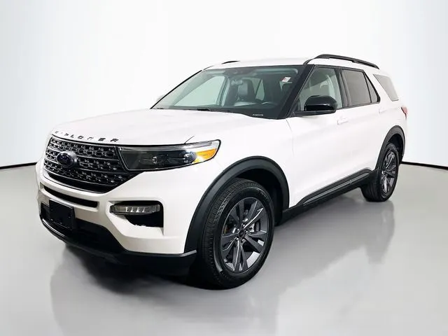 White 2024 Ford Explorer XLT for sale in Bel Air, MD