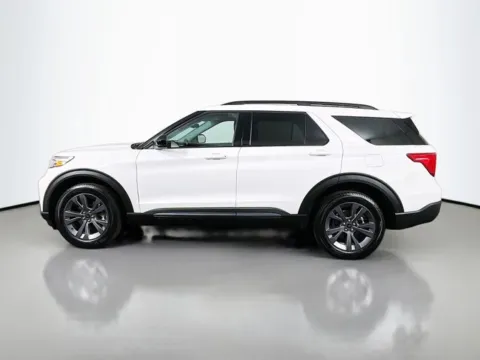 Photos of 2024 Ford Explorer XLT for sale in Bel Air, MD at Superior Motor Company