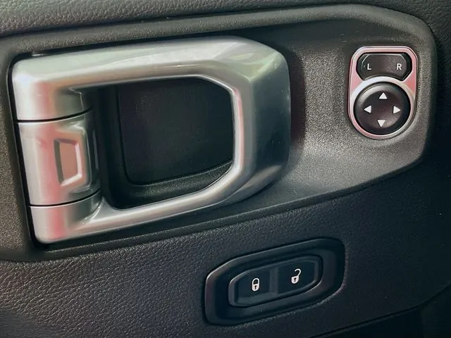 2024 Jeep Wrangler 4xe Sahara 4XE - Photo 28