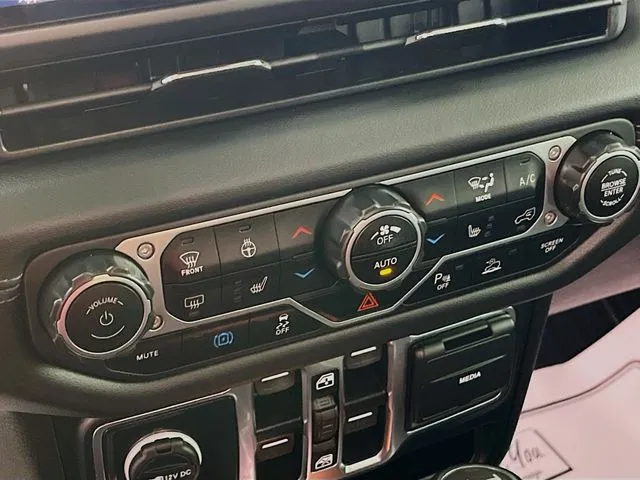 2024 Jeep Wrangler 4xe Sahara 4XE - Photo 23