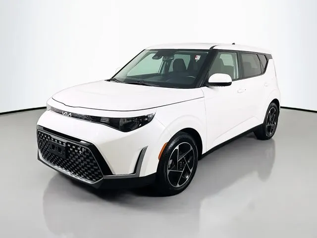 White 2023 Kia Soul EX for sale in Bel Air, MD