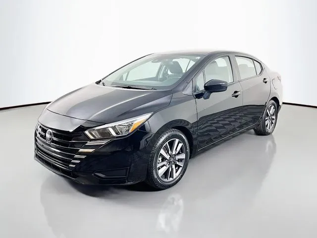 2023 Nissan Versa 1.6 SV CVT's photo